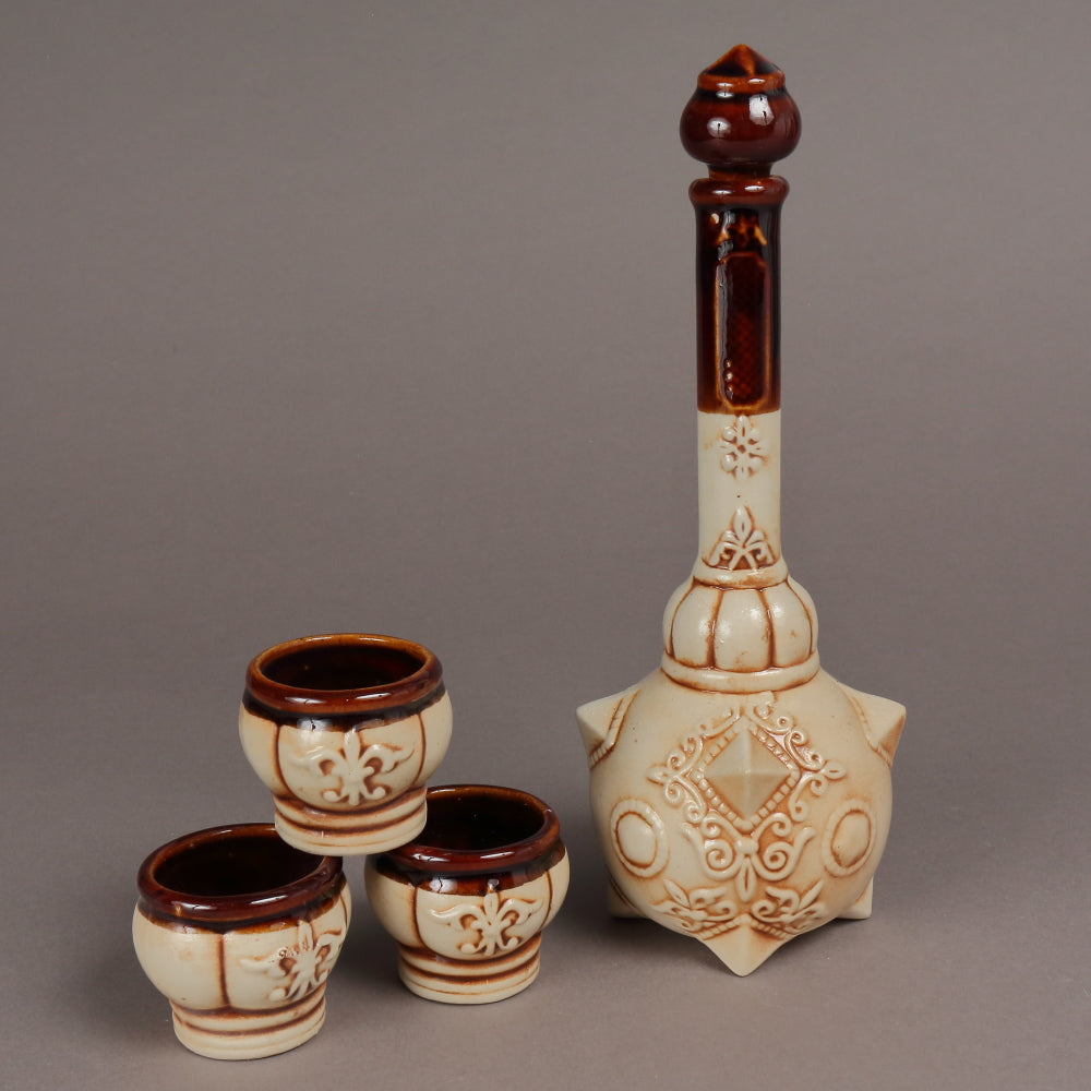 Set serviciu tuica, Sticla cu 3 pahare, model buzdugan, Ceramica
