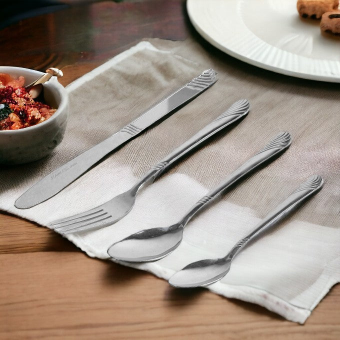 Set tacâmuri - 16 piese