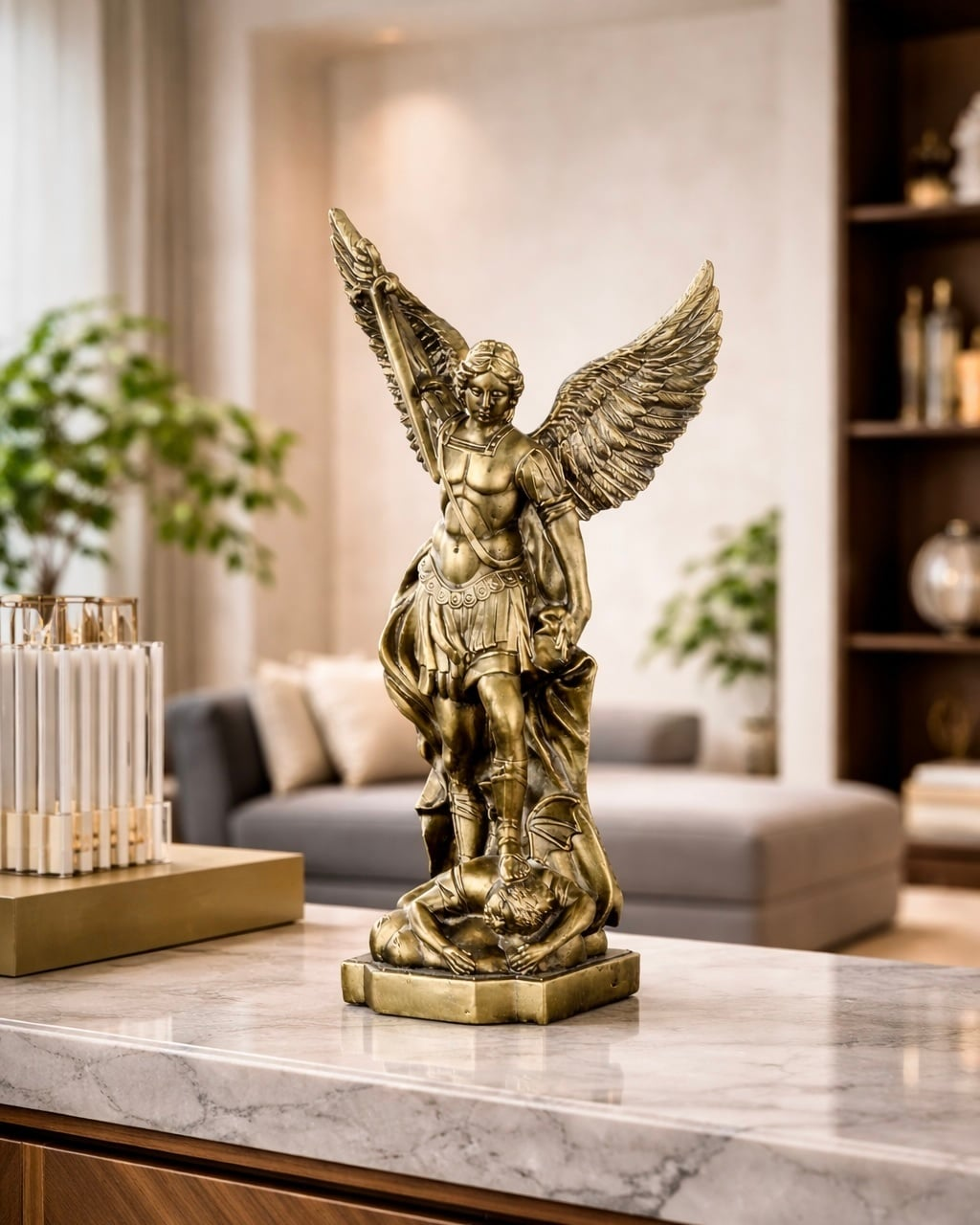 Statueta Arhanghelul Mihail,rasina,19cm