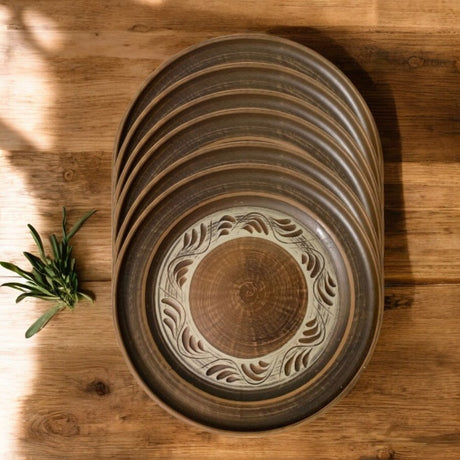 Platou intins Angob din lut rosu, 22 cm