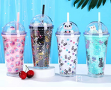 Pahar din plastic cu capac bombat si pai, color, 450 ml