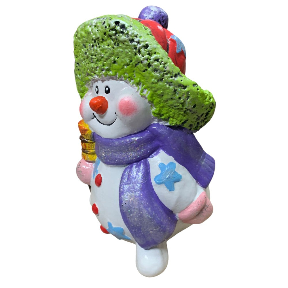 Figurina / Decoratiune Om de zapada,pictata manual,rasina,27 cm