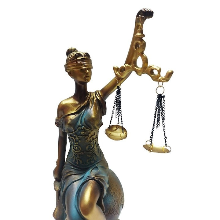 Statueta Zeita Justitiei Themis