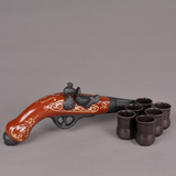 Set ceramica pentru bautura, Sticla in forma de pistol 500 ml si 6 pahare 50ml